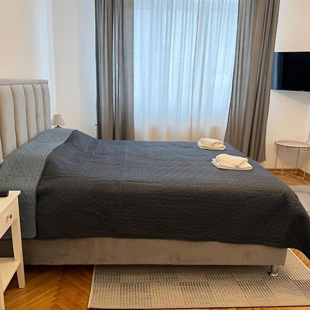 Apartment Sovre Белград Экстерьер фото